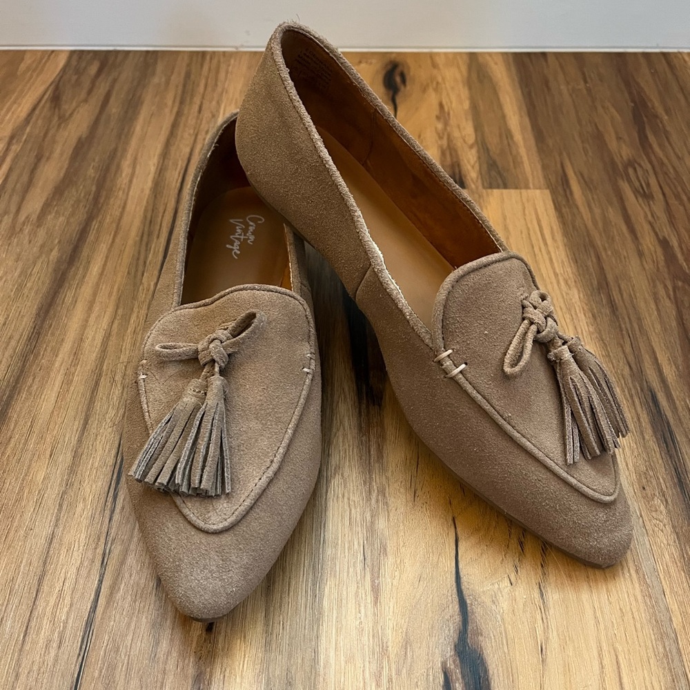 Crown Vintage suede leather loafers size 8